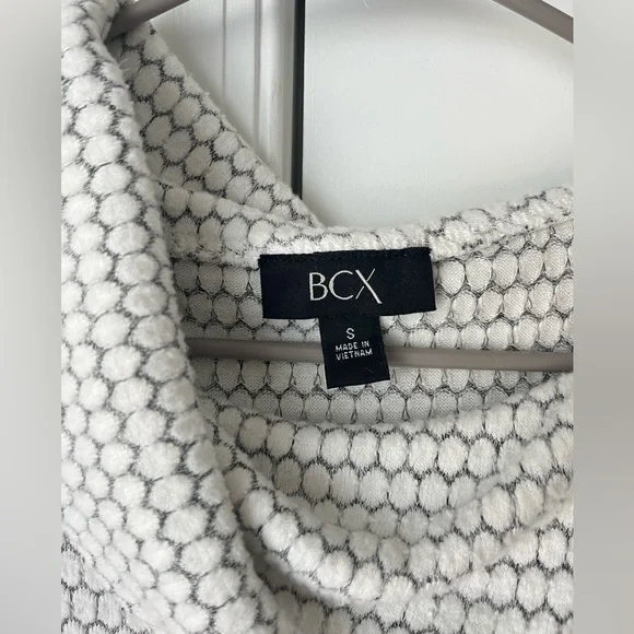 BCX Women’s white Cowlneck long sleeve Sweater SMALL Gray - Picture 3 of 4